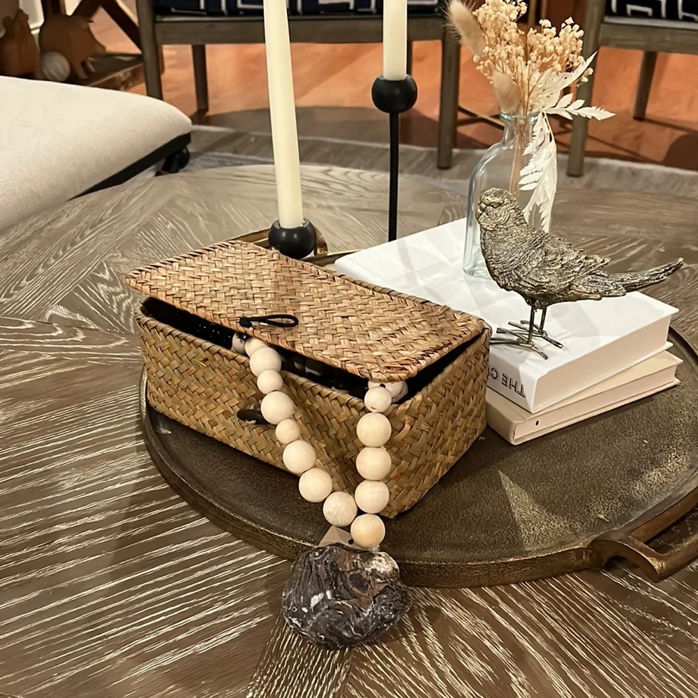 NWT Creative Co-Op Mango Wood Beads with Oyster Shell Pendant - Picture 4 of 6